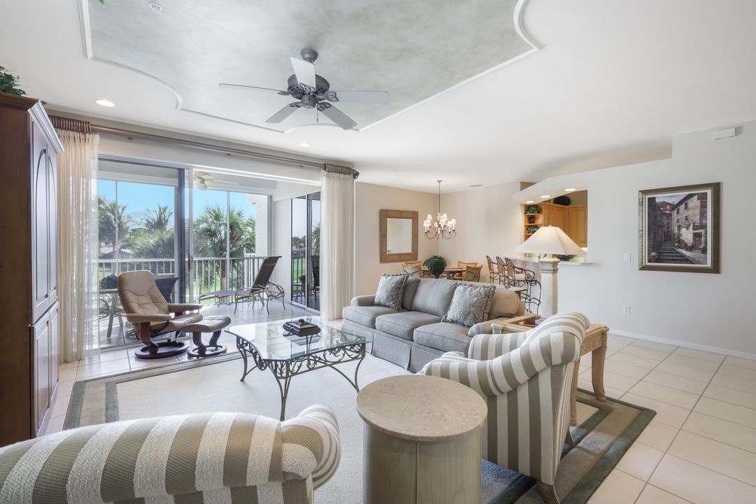 1610 Clermont Dr #201, Naples, FL 34109