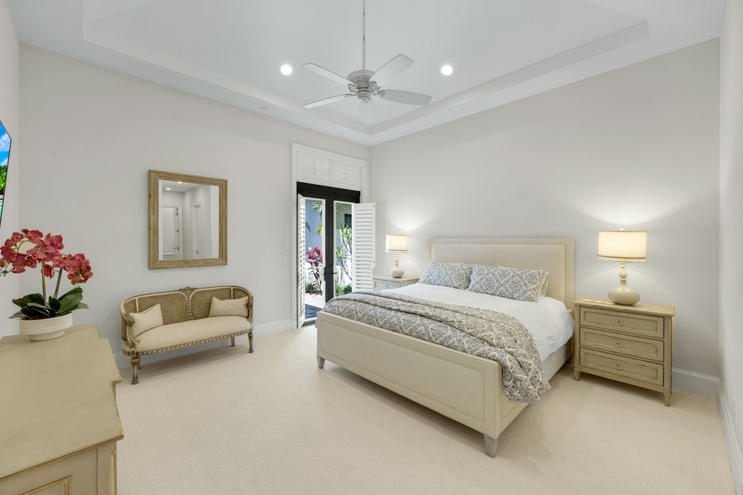 16484 Talis Park Dr, Naples, FL 34110