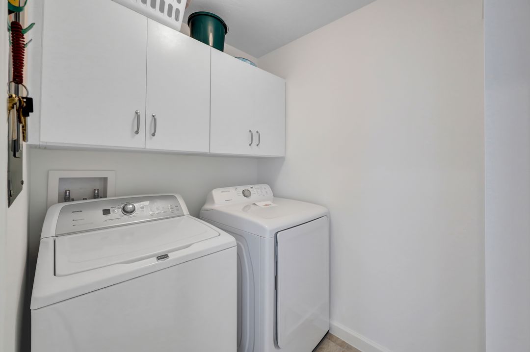 4255 Gulf Shore Blvd N  #103, Naples, FL 34103