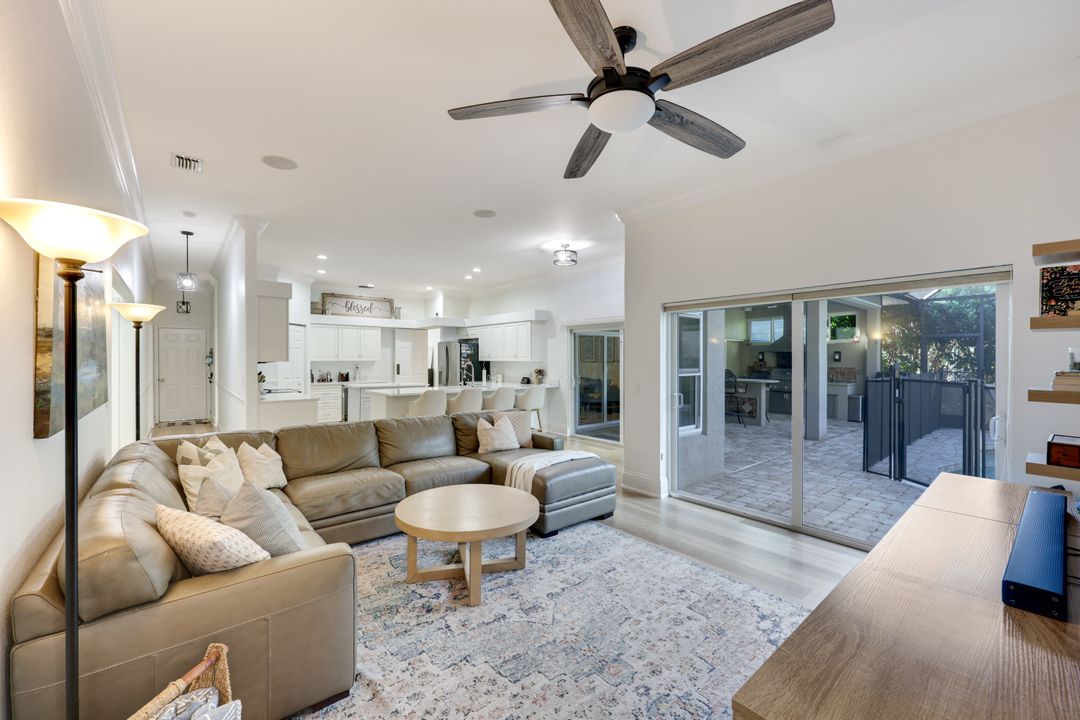 7500 Woodland Bend Cir, Fort Myers, FL 33912