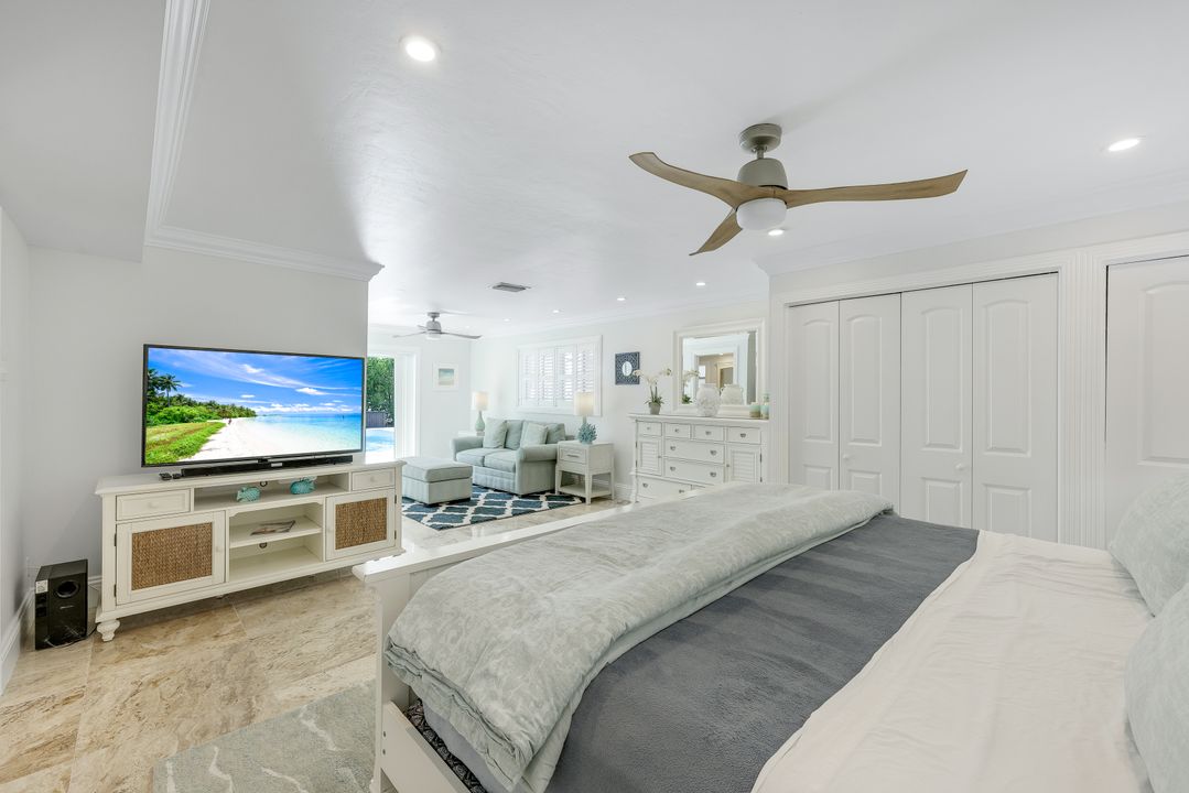544 Seagrape Dr, Marco Island, FL 34145