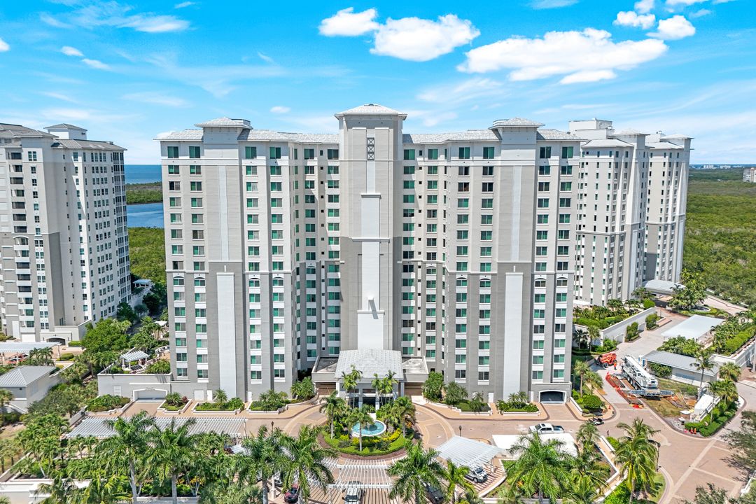 275 Indies Way #1001, Naples, FL 34110