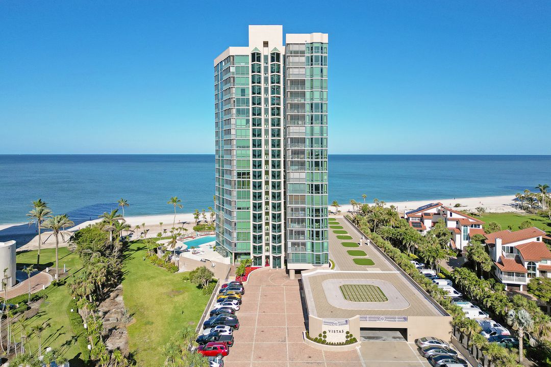 4651 Gulf Shore Blvd N #701, Naples, FL 34103