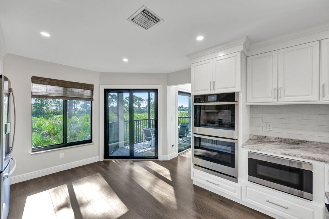 27131 Oakwood Lake Dr, Bonita Springs, FL 34134