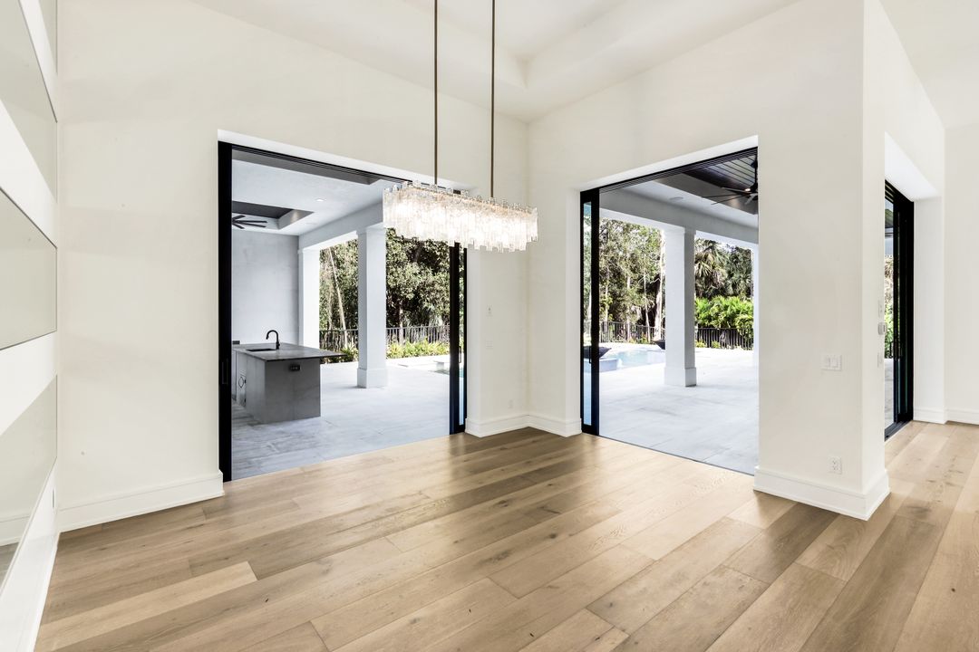 3891 Brynwood Dr, Naples, FL 34119