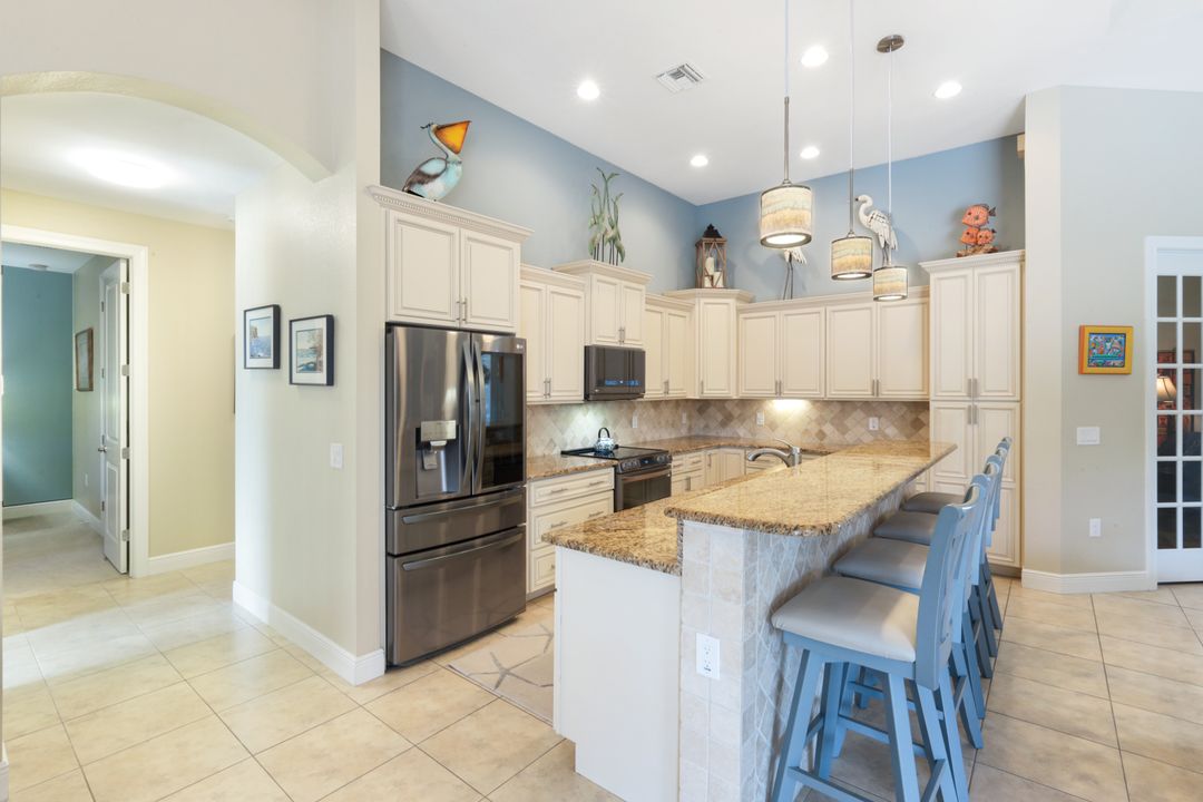 4407 SW 19th Ave, Cape Coral, FL 33914