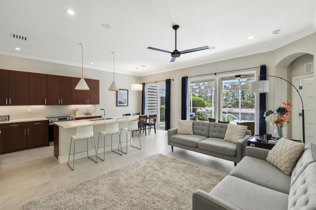 5717 Lago Villaggio Way, Naples, FL 34104