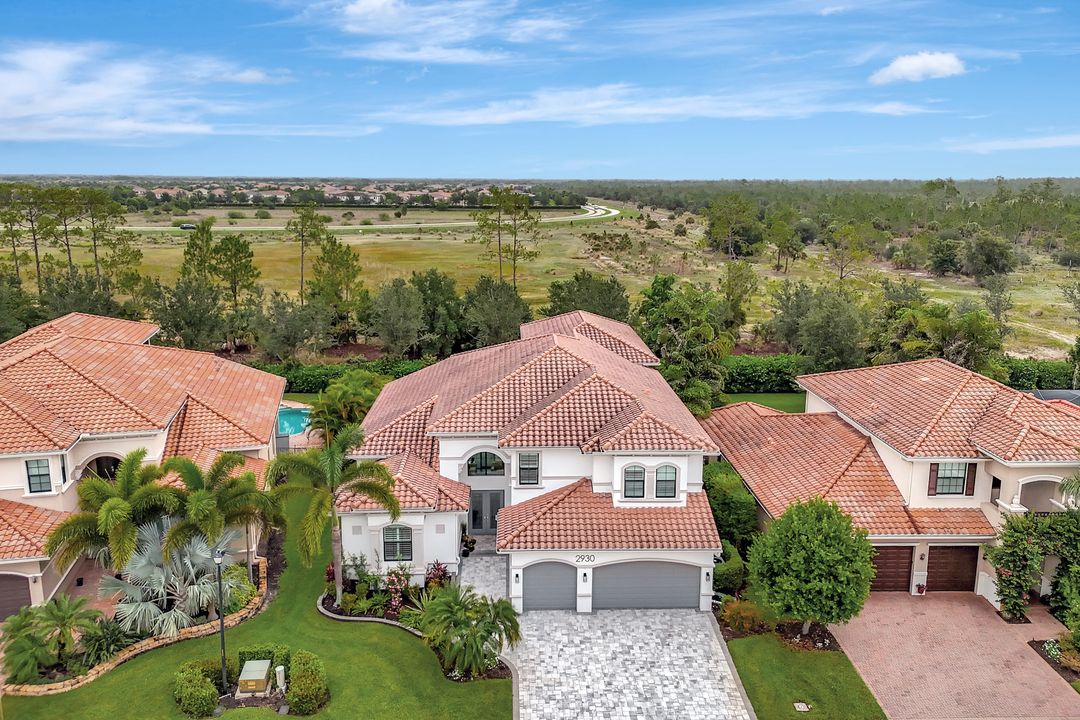 2930 Cinnamon Bay Cir, Naples, FL 34119