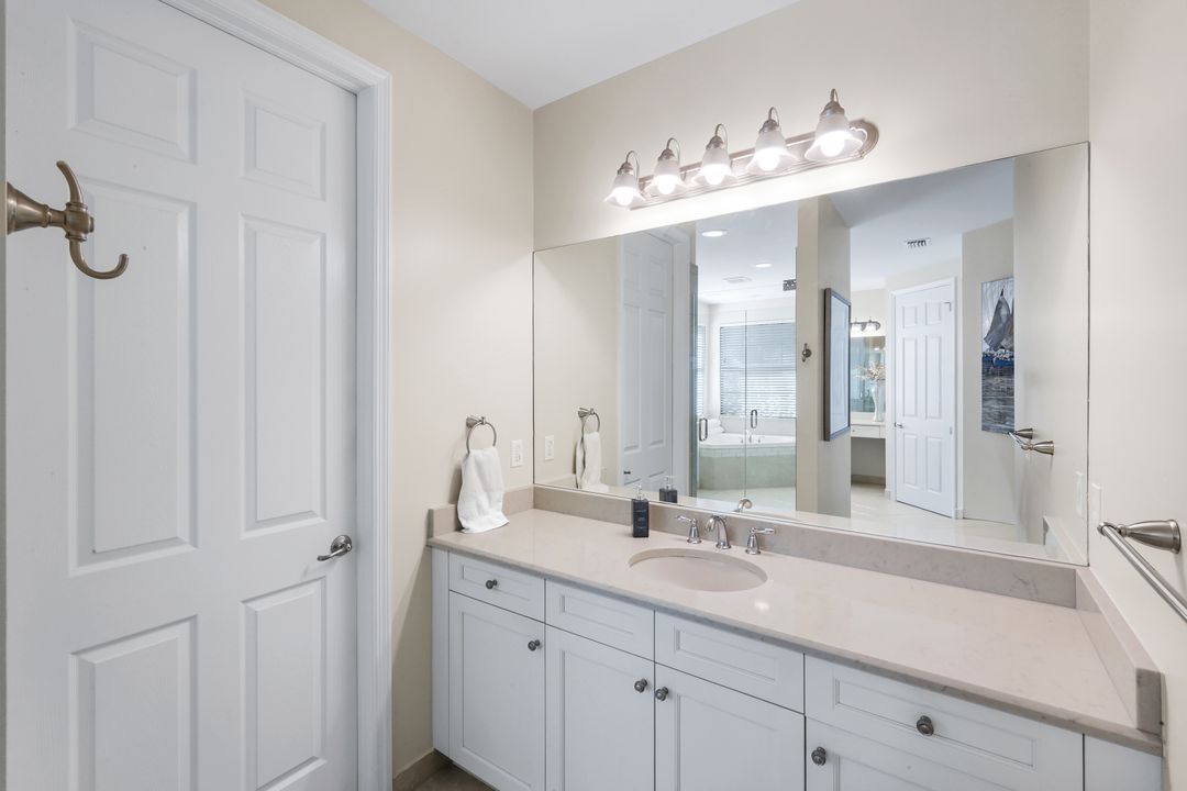 2735 Cinnamon Bay Cir, Naples, FL 34119