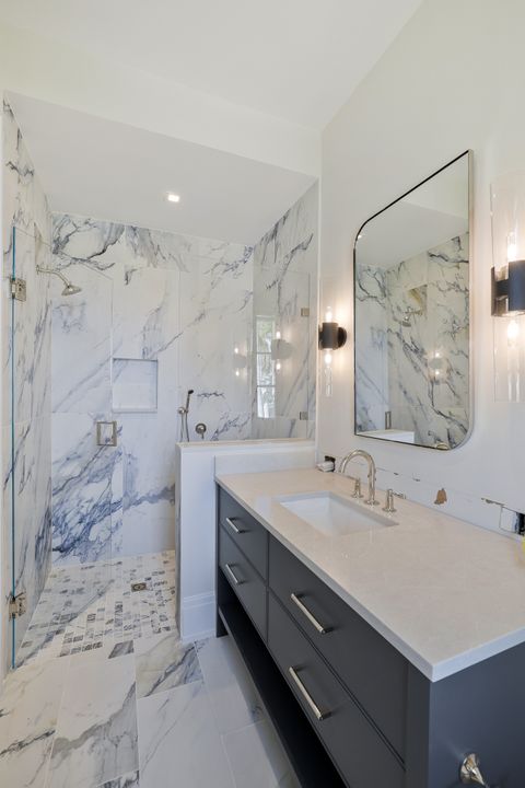 408 16th Ave S, Naples, FL 34102