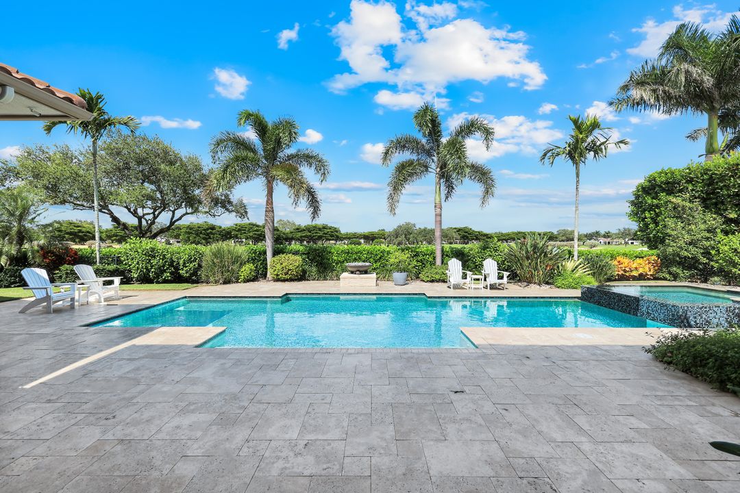 16747 Prato Way, Naples, FL 34110
