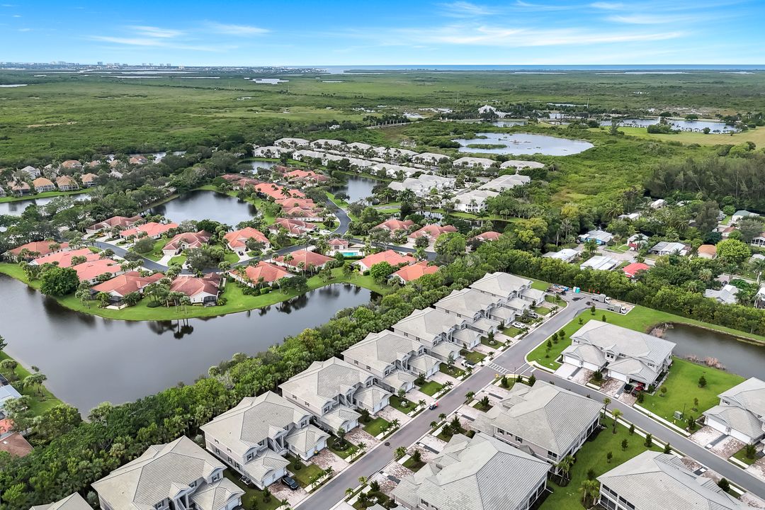 280 Antilles Wy E #101, Naples, FL 34112