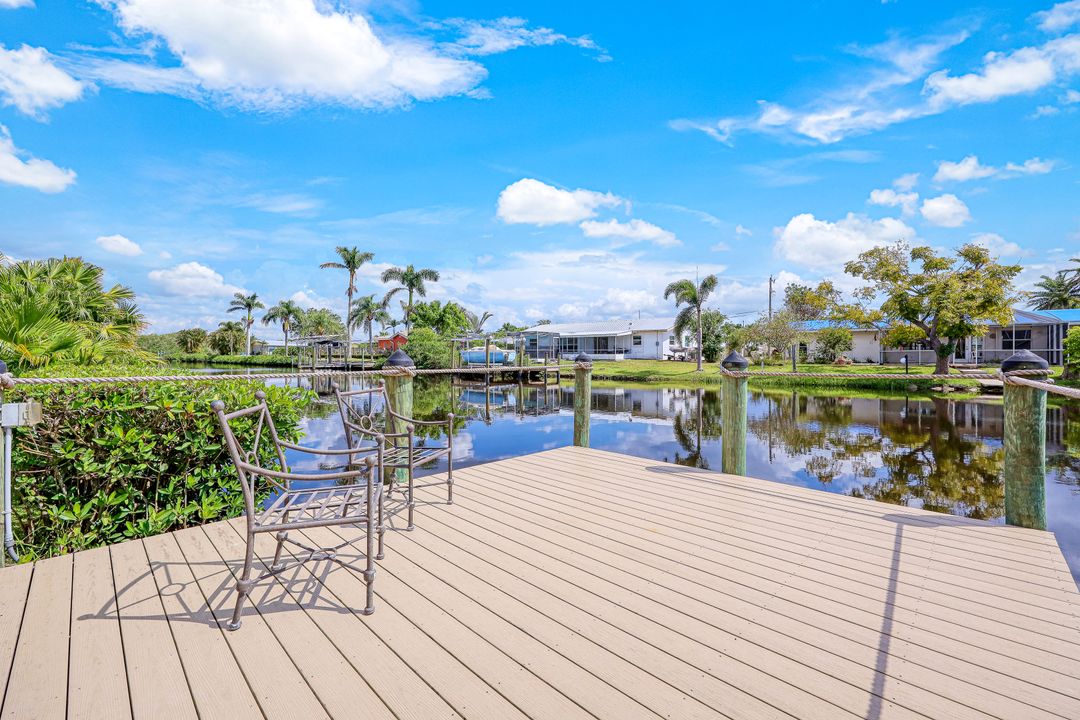 1720 Cascade Way, North Fort Myers, FL 33917