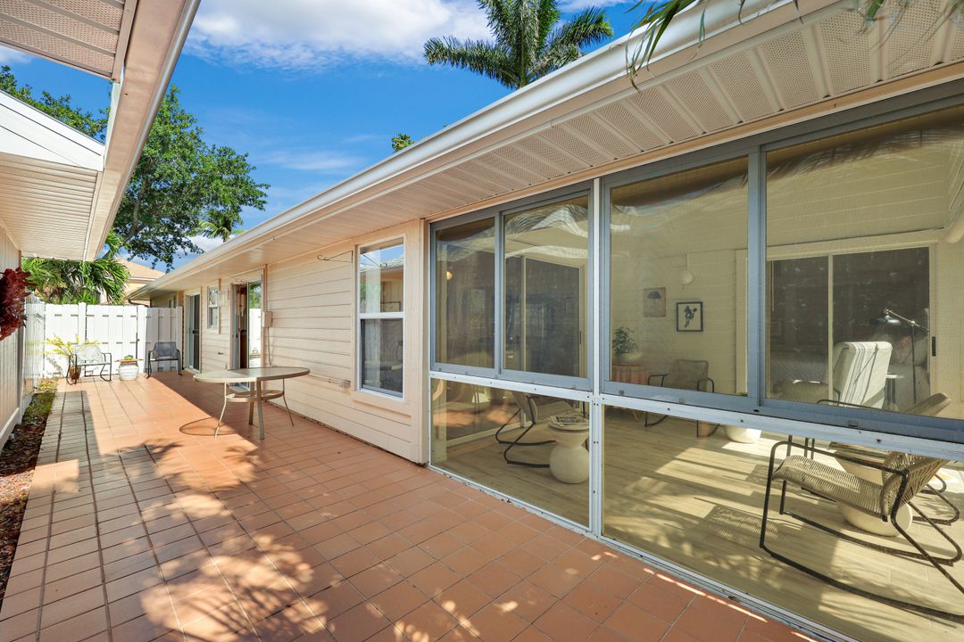 14871 Crescent Cove Dr, Fort Myers, FL 33908