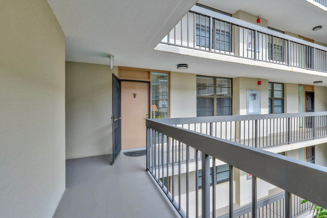 693 Seaview Ct #A-506, Marco Island, FL 34145