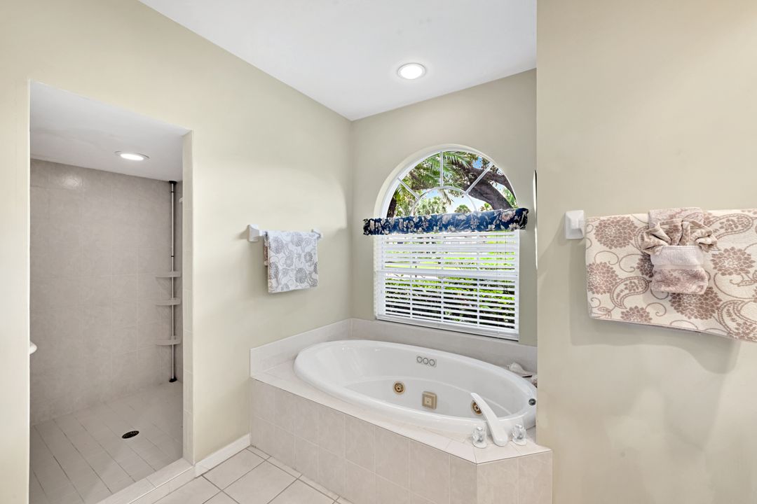3490 Wild Indigo Ln, Bonita Springs, FL 34134