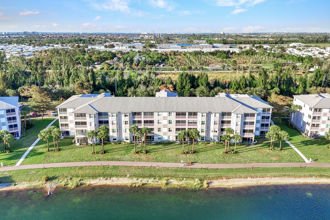 16655 Lake Cir Dr #837, Fort Myers, FL 33908