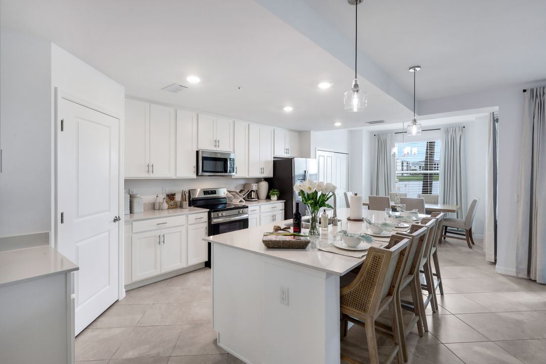 5433 Double Eagle Cir #2914, Ave Maria, FL 34142