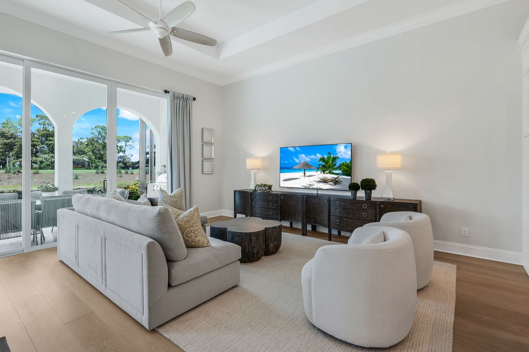 7395 Monteverde Way, Naples, FL 34119