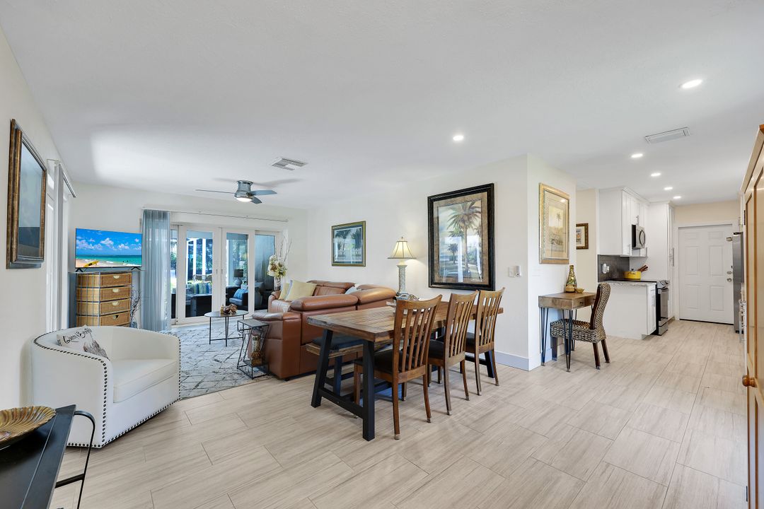 130 Greenbrier St, Marco Island, FL 34145