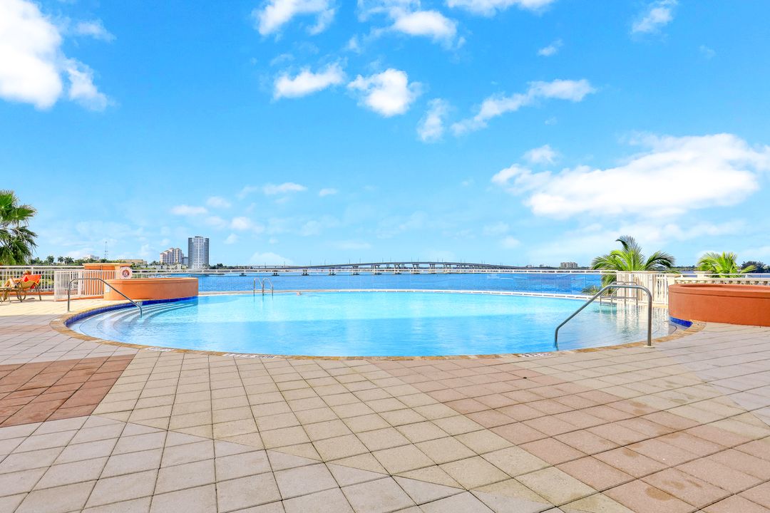 2743 First St #102, Fort Myers, FL 33916