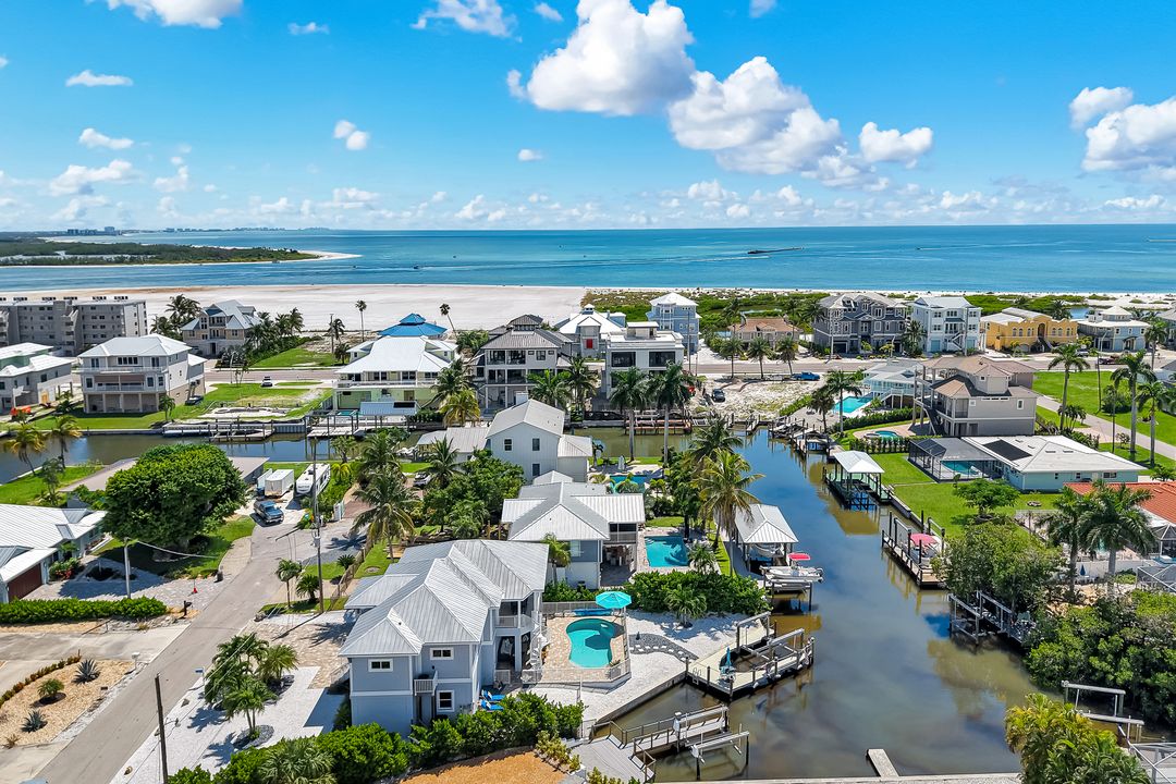 117 Sand Dollar Dr, Fort Myers Beach, FL 33931