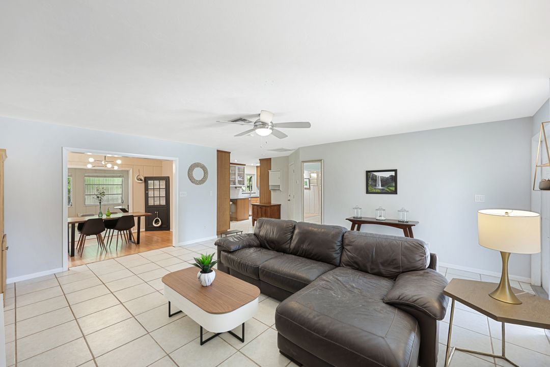 9863 Kentucky St, Bonita Springs, FL 34135