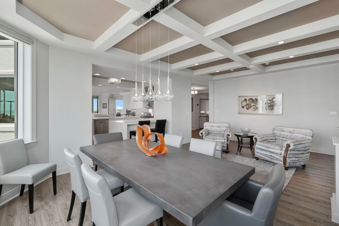 275 Indies Way #1701, Naples, FL 34110