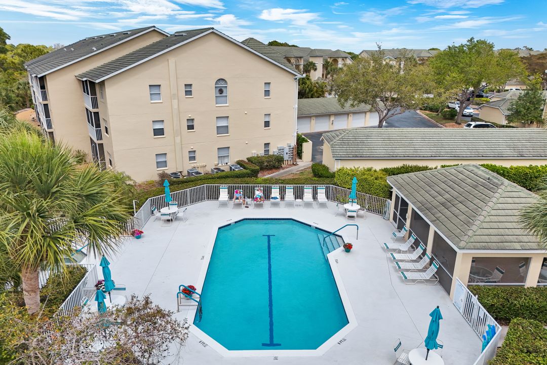 15495 Cedarwood Ln #204, Naples, FL 34110