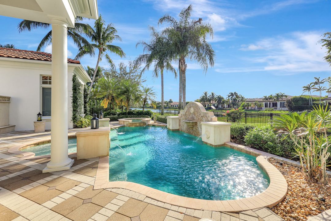 2249 Miramonte Ct, Naples, FL 34105