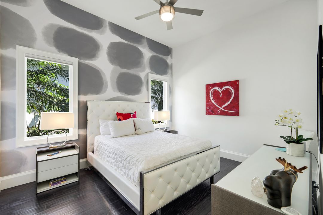 16438 Seneca Way, Naples, FL 34110