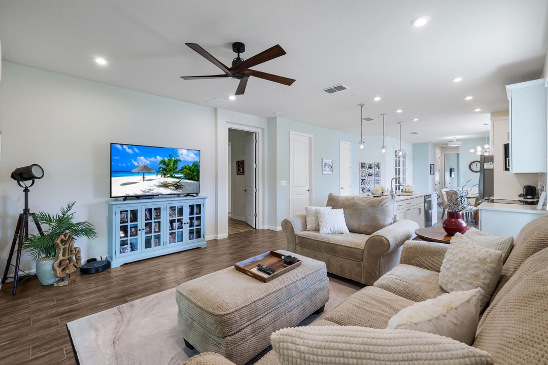 4619 Arboretum Cir #101, Naples, FL 34112