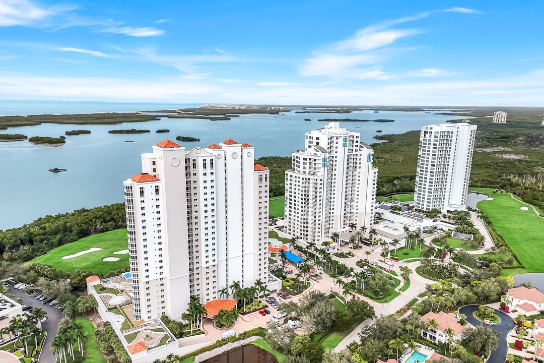 4951 Bonita Bay Blvd #PH302, Bonita Springs, FL 34134