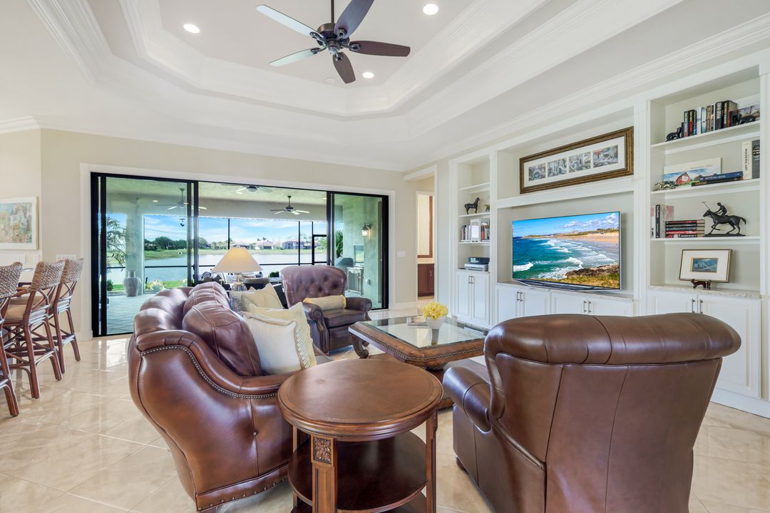2915 Cinnamon Bay Cir, Naples, FL 34119