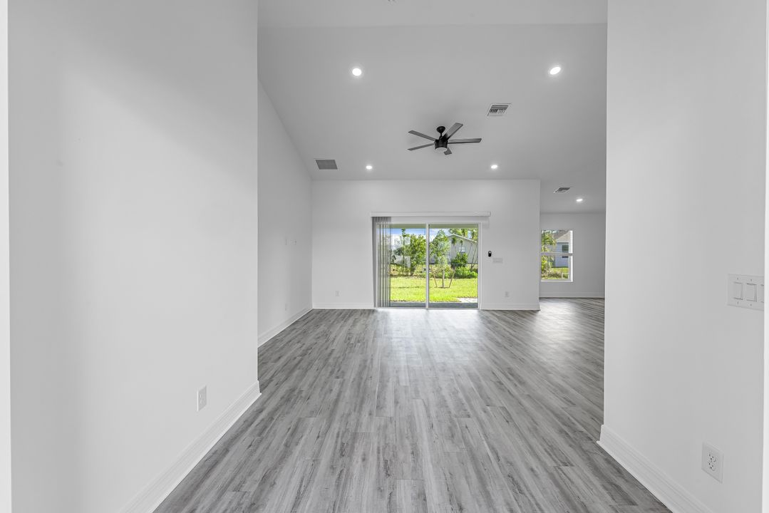 2117 NW 10th Terrace, Cape Coral, FL 33993