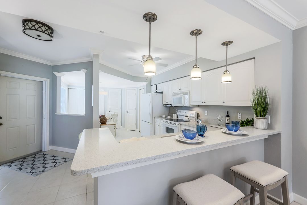 4970 Deerfield Way #103, Naples, FL 34110