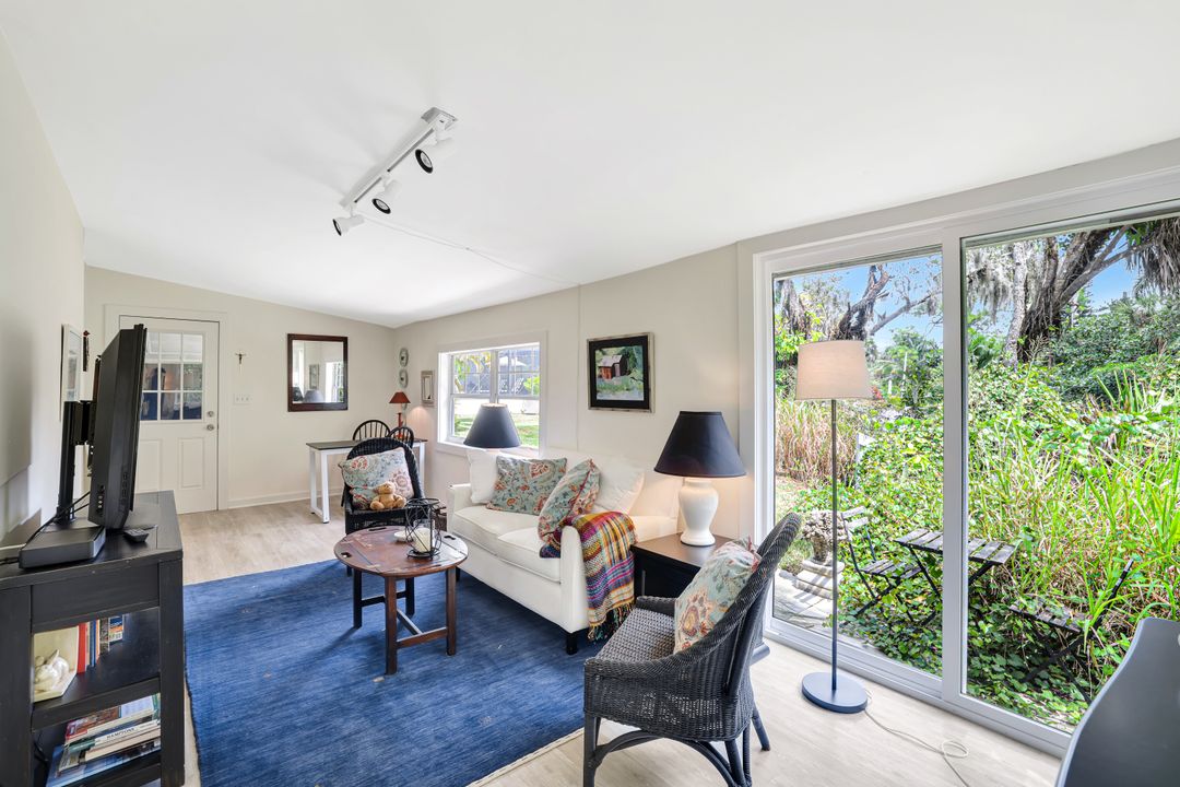 10810 Goodwin St, Bonita Springs, FL 34135