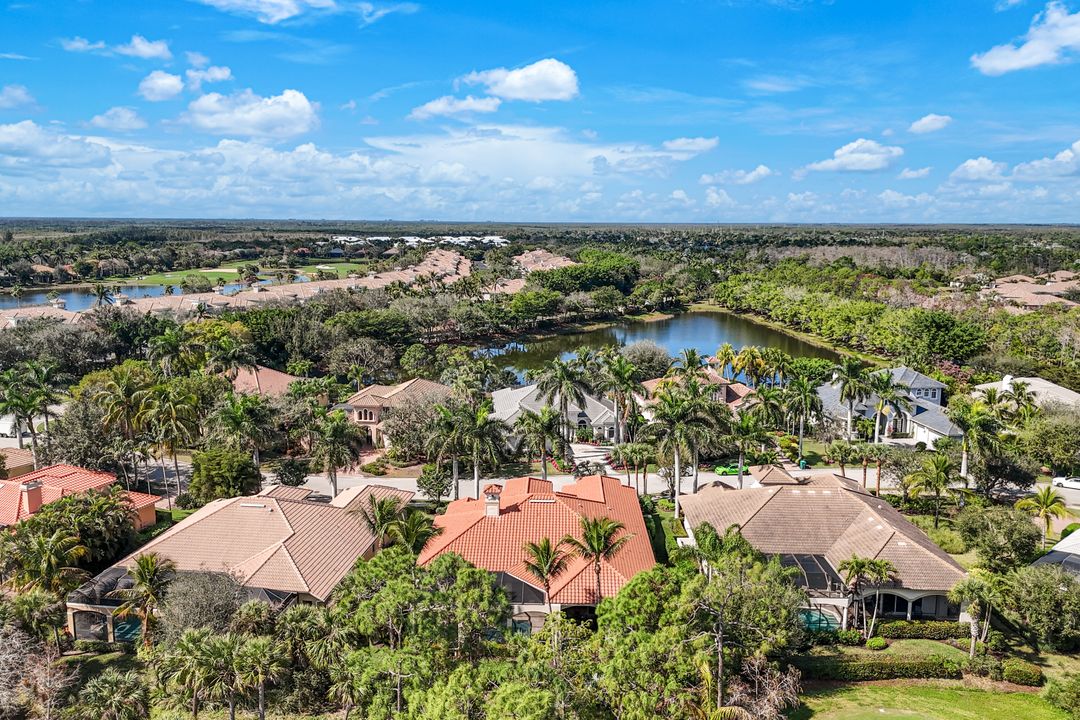 3848 Mahogany Bend Dr, Naples, FL 34114