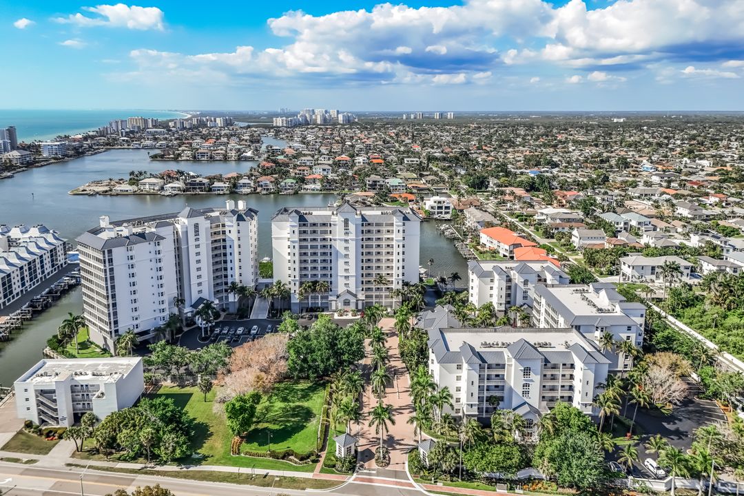 450 Launch Cir #501, Naples, FL 34108