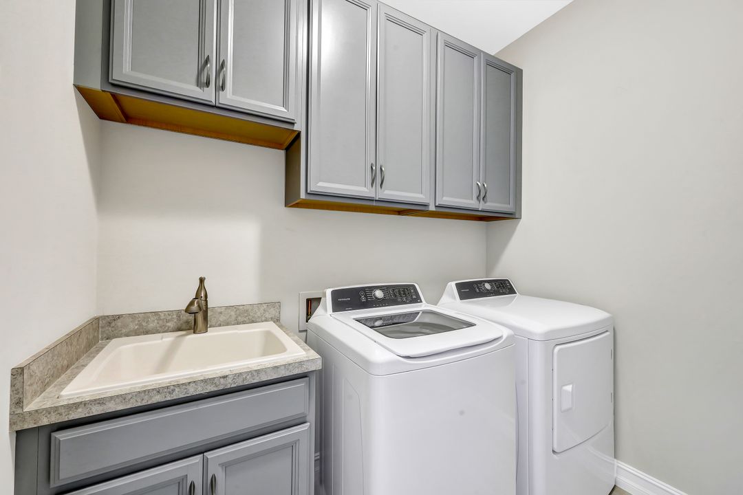 14704 Kelson Cir, Naples, FL 34114