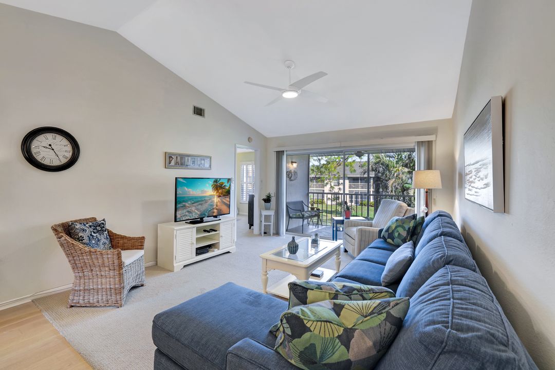 1336 Churchill Cir #K202, Naples, FL 34116