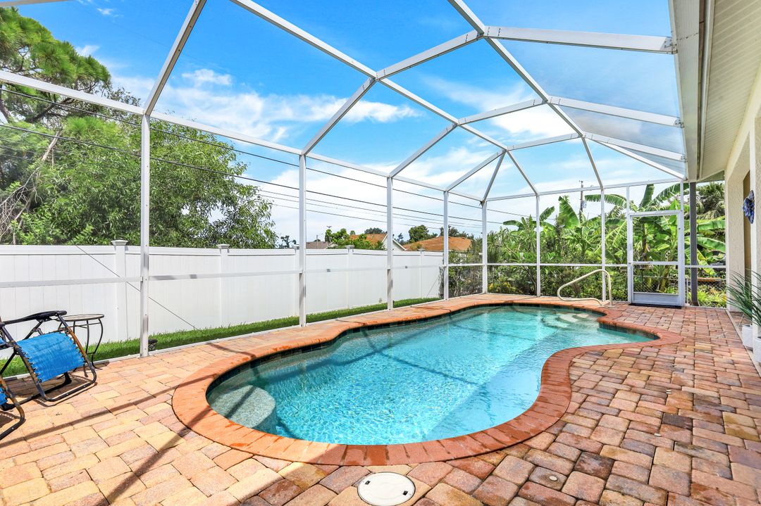 1802 SW 2nd Ave, Cape Coral, FL 33991