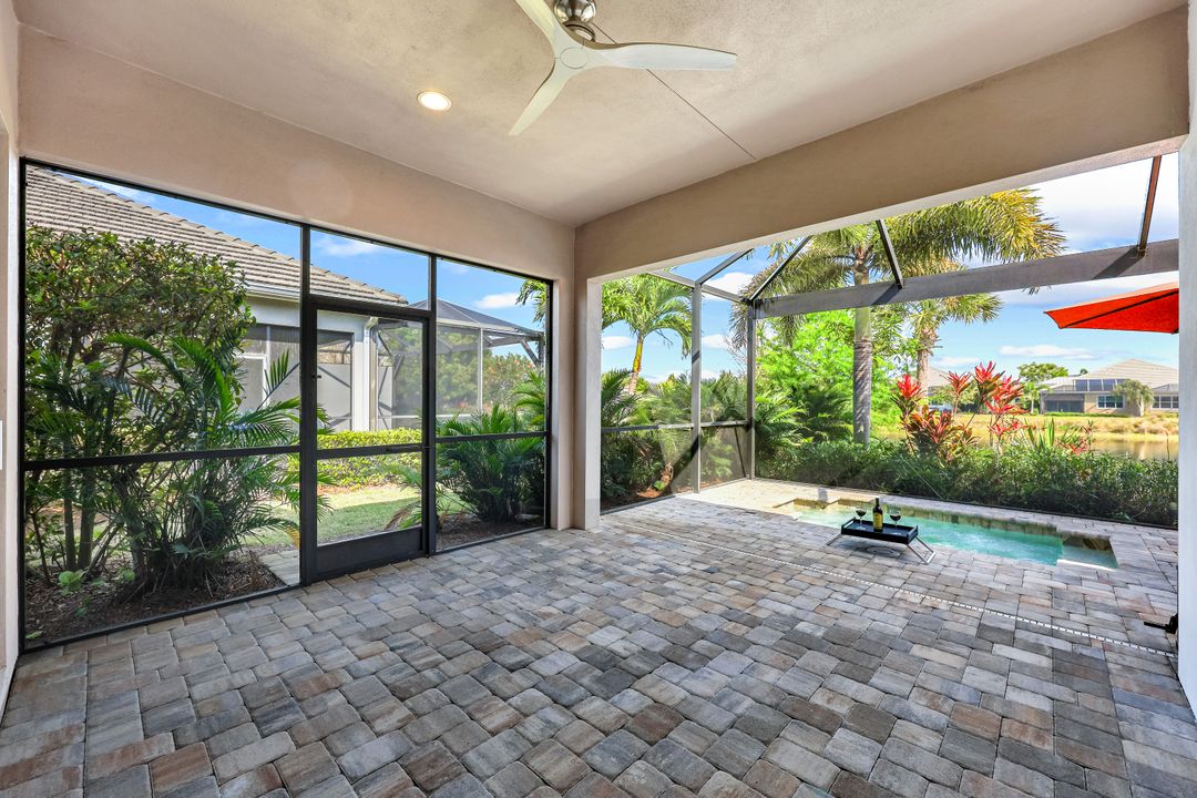 6927 Cay Ct, Naples, FL 34113