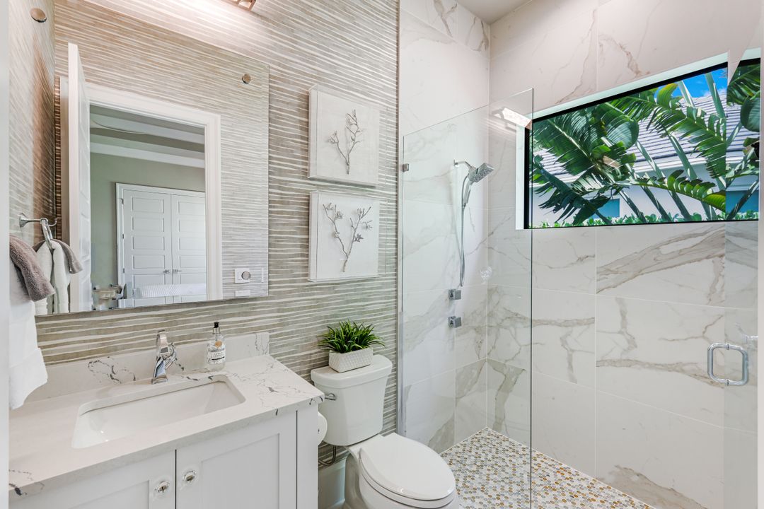 760 Park Shore Dr, Naples, FL 34103