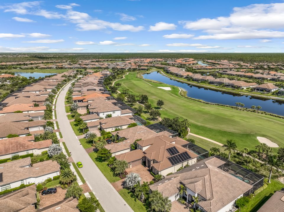 9071 Sorreno Ct, Naples, FL 34119