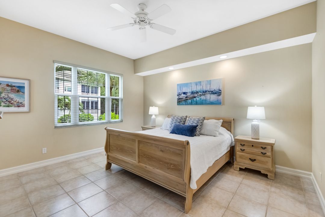 820 Bentwater Cir #101, Naples, FL 34108