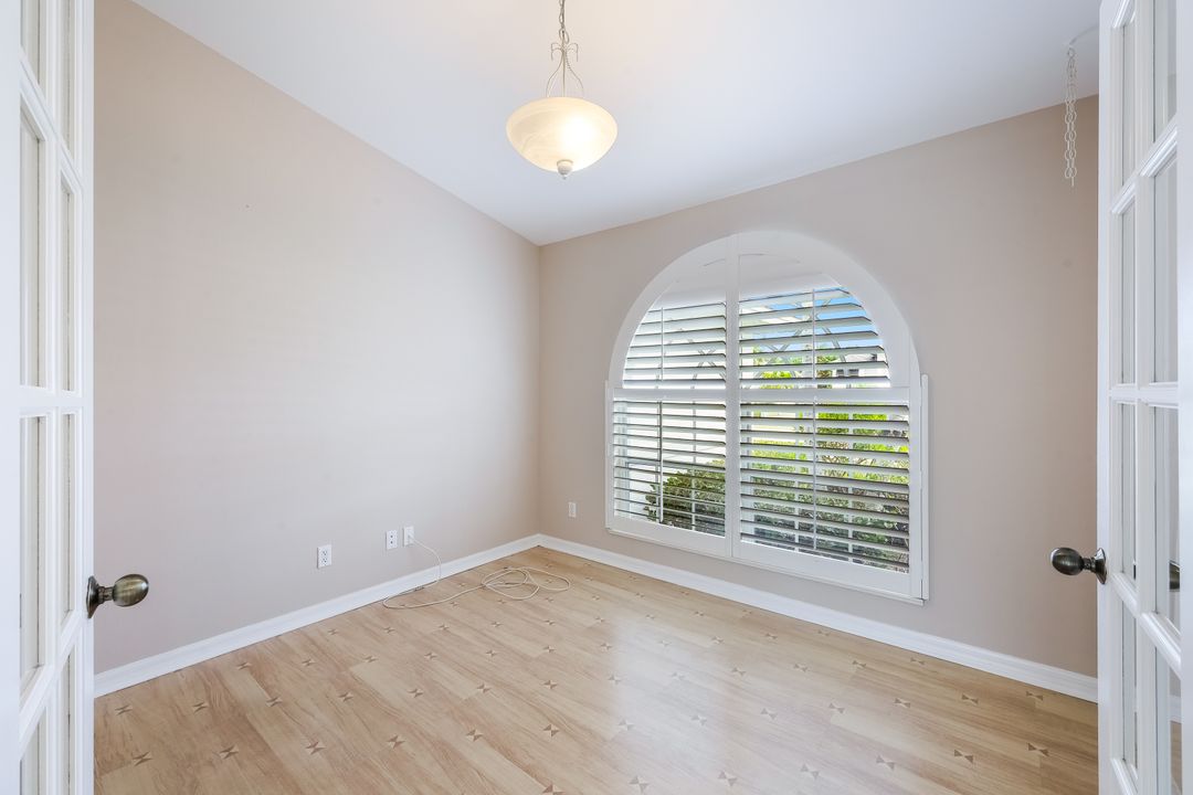 142 Saxon St, Marco Island, FL 34145