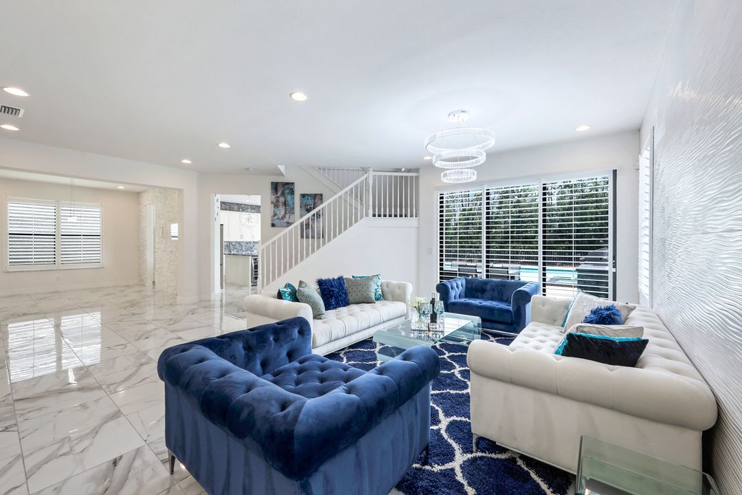 10059 Chesapeake Bay Dr, Fort Myers, FL 33913