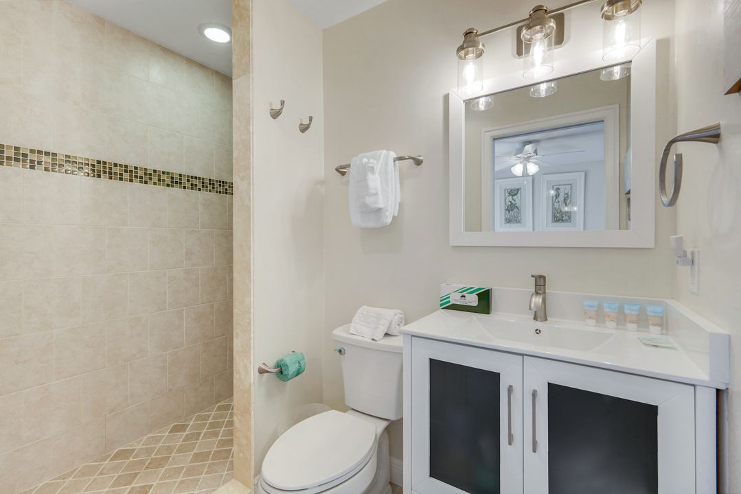 6126 Castaways Ln, Sanibel, FL 33957