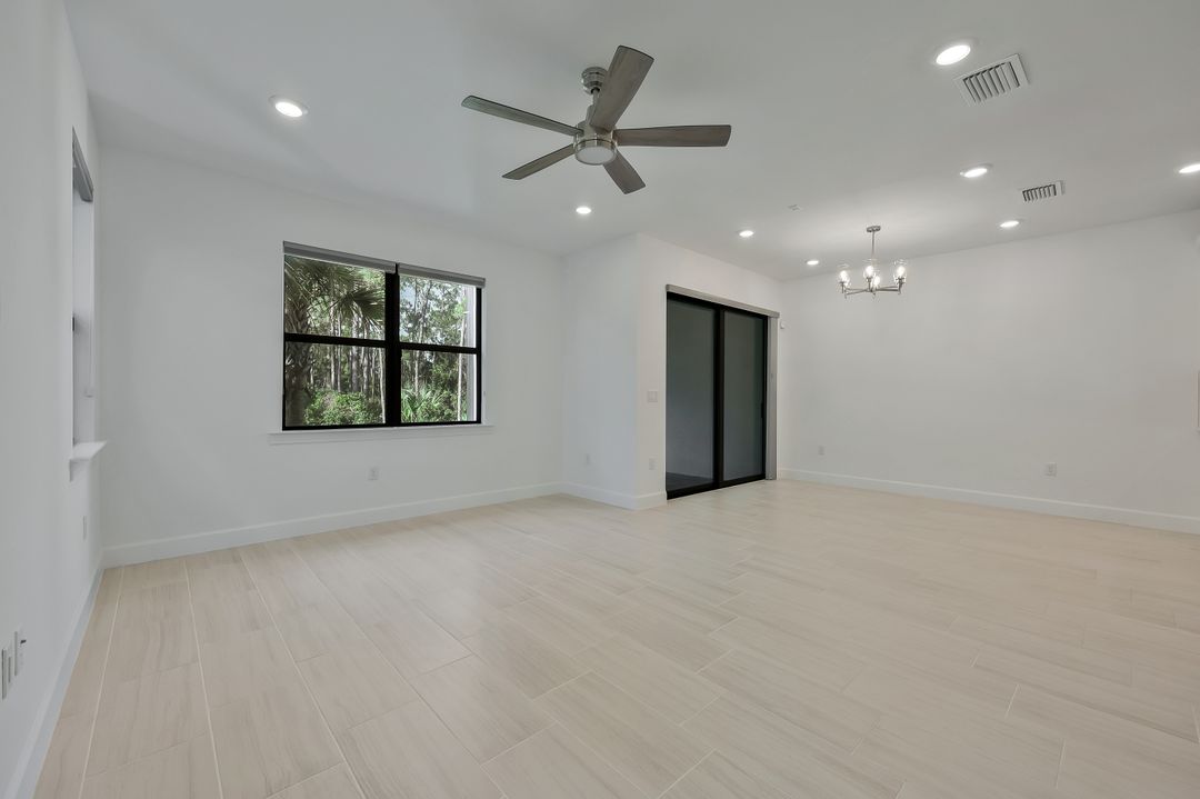 4184 Sonoma Oaks Cir, Naples, FL 34119